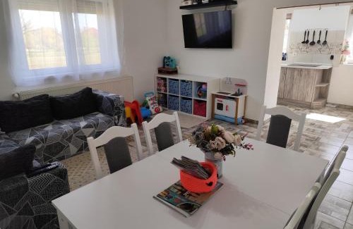 Kiskunmajsa House | Kun Kuckó Vendégház