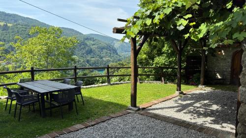 Tolmin House | Kuninez, Holiday Home With Summer Kitchen