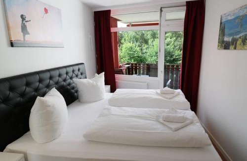 Schluchsee Apartment | Kurhotel Schluchsee App 1321 - Schwarzwälder Kirsch - mit Indoorpool, Schluchsee