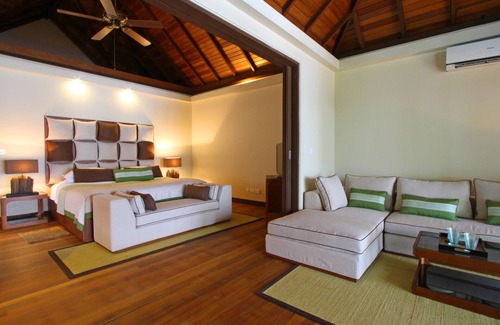 Vihamanafushi Resort | Kurumba Maldives