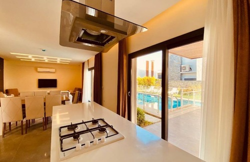 Kusadasi House | Kusadası nda havuzlu muhtesem villa NEWADA 4