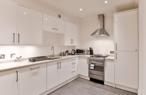 Peterborough Apartment | KVM - Jubilee Mansions 2