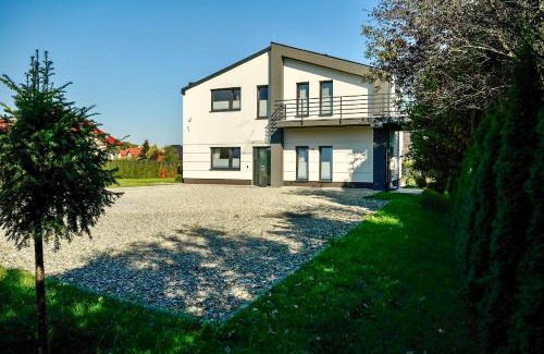 Bielsko-Biala House | Kwatery prywatne Lotnicza