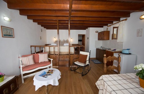 Symi Apartment | Kyklameno Studio no 1