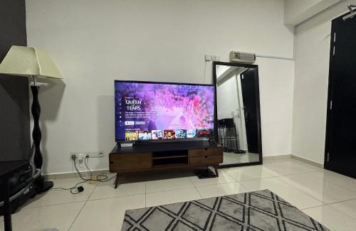 Cyberjaya Apartment | Kyra Homestay Centrus SOHO Cyberjaya *wifi and pool*