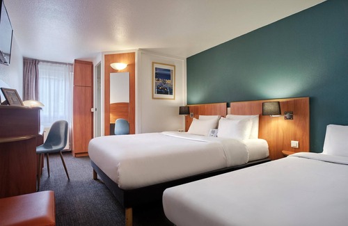 Les Ulis Hotel | Kyriad Les Ulis