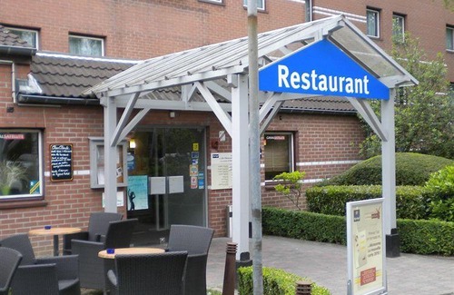 Cousinerie Hotel | Kyriad Lille Est - Villeneuve d'Ascq
