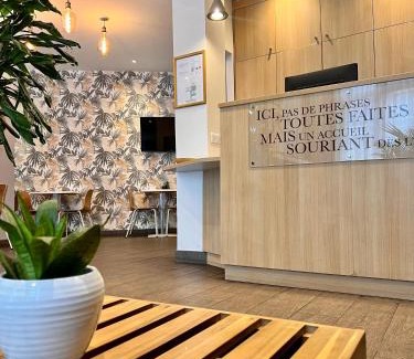 18th Arrondissement Hotel | Kyriad Paris 18 - Porte de Clignancourt - Montmartre