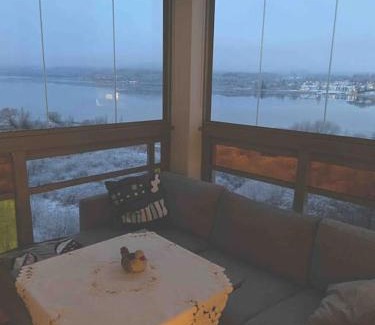 Ulricehamn Municipality Apartment | Lägenhet med sjöutsikt