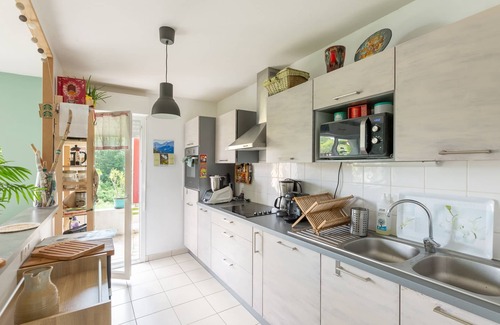 Urt Apartment | L'Adour - Appt avec terrasse vue montagne