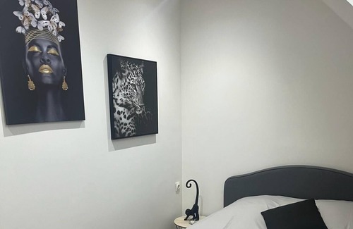 Noisy-le-Sec Apartment | L'agréable