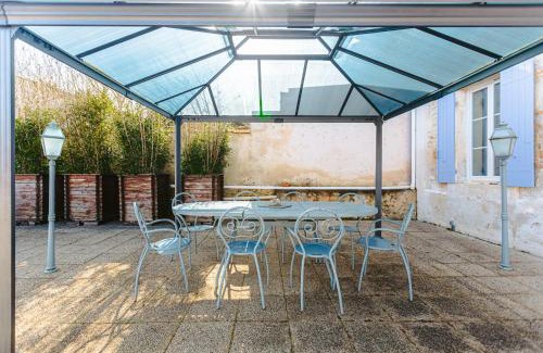 Romegoux House | L' Aixoise