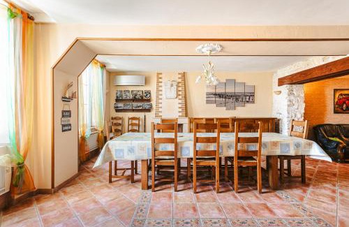 Romegoux House | L' Aixoise