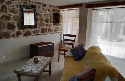 Les Assions Apartment | L'Ancienne Estable