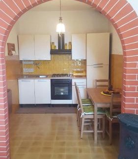 Bajardo Apartment | L'Angolo con vista a Bajardo