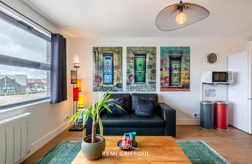 Honfleur Apartment | L'Annexe du Cosmopolitain | Luxury Building | 4 Guests