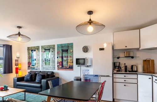 Honfleur Apartment | L'Annexe du Cosmopolitain | Luxury Building | 4 Guests