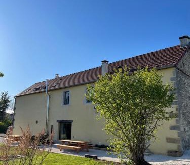 Savoisy Apartment | L'annexe