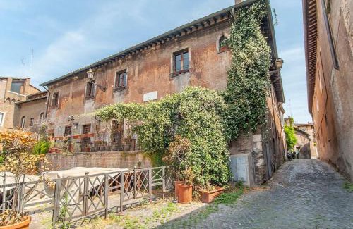 Trastevere Apartment | L'antico borgo di Trastevere III