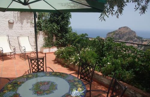 Cefalu Apartment | L' Arca Residence