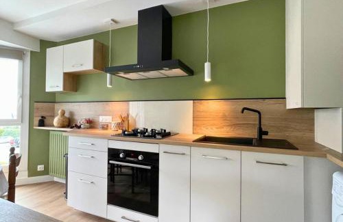 Vannes Apartment | L'Artistik - Appartement 5 min à pied du port et parking privé