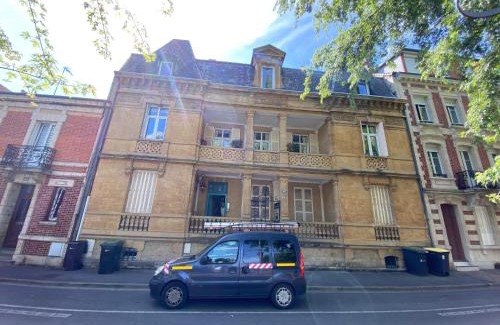 Charleville-Mezieres Apartment | L'atelier d'Arches