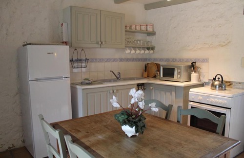 Pillac House | L'Atelier, Manoir de Longeveau