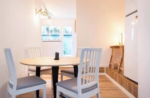 Foz do Douro Apartment | L'Atelier - Warm Porto Loft