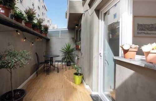 Foz do Douro Apartment | L'Atelier - Warm Porto Loft