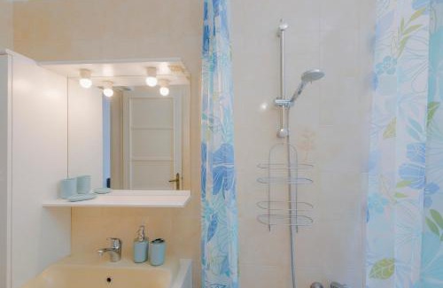 Savona Apartment | "L'Attico Bianco" city view 10 m a piedi dal mare