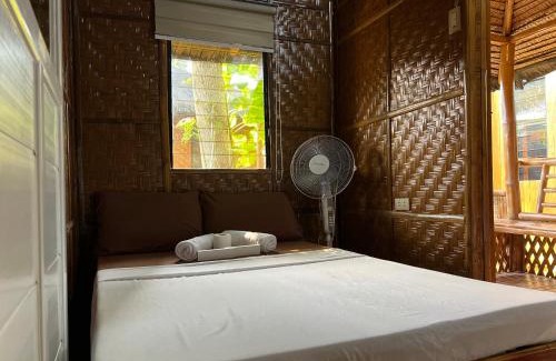 San Juan House | L Cafe Restobar & Lyn's Guest House