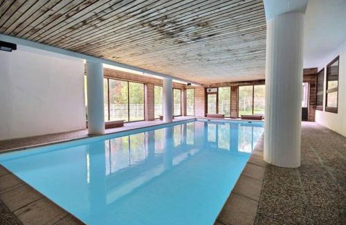 Saint-Jean-dʼAulps Apartment | L'Enchalpe, Grand et lumineux studio avec coin montagne 5 personnes, 60m des pistes, PISCINE COUVERTE, WIFI, grand balcon expo EST, DRAPS NON COMPRIS