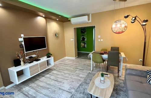 Republique Apartment | L'Etincelant - Climatisation - 4 pers - Rêve au Mans