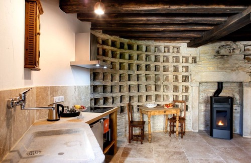 Pichanges House | L' Hôte Antique