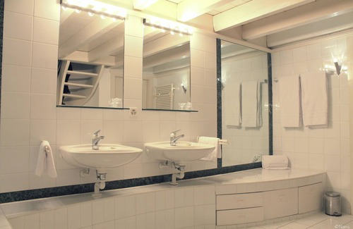 Rolle Hotel | L'HÔTEL by Hostellerie du Château