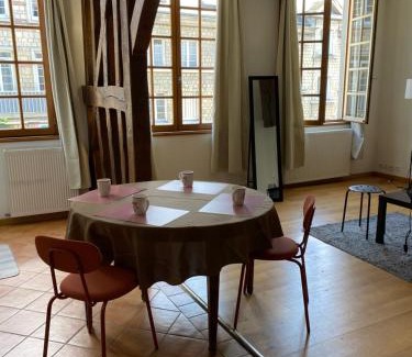 Lisieux Apartment | L’Hôtel Particulier de Lisieux