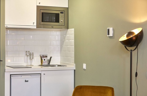 Barrio de La Latina Apartment | L&H La Latina