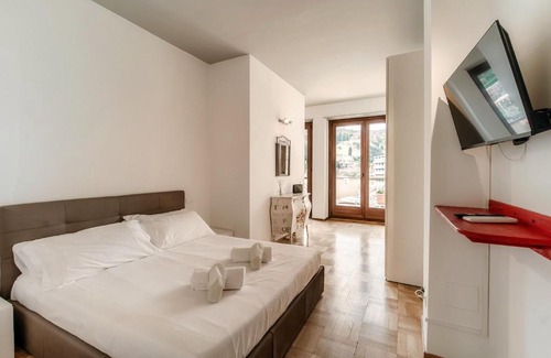 Como Apartment | L'Oasi di Artù