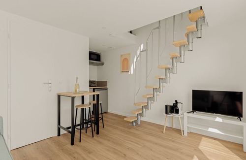 Decines-Charpieu Apartment | L'Oasis de Décines