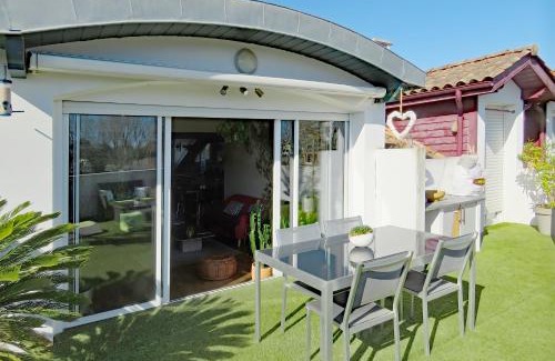 Bayonne Apartment | L'OASIS - Loft standing - Terrasse Rooftop - Jacuzzi Spa - Parking