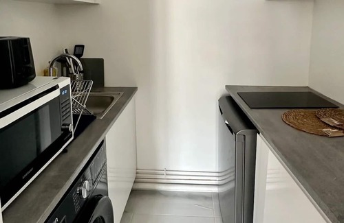 Puteaux Apartment | L'océan Bleu