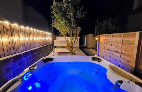 Lourdes House | L'Oiseau du Paradis - Cottage & Spa