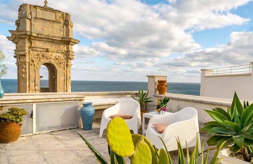 Centro Storico Apartment | L'onda del Mare - Marine Seaview Panoramic Loft