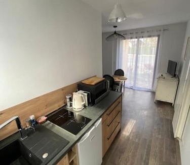 Mont-Saint-Aignan Apartment | L'Orée du Golf, studio 2