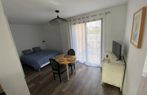 Mont-Saint-Aignan Apartment | L'Orée du Golf, studio 2