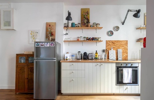 Quartier des Grandes-Carrieres Apartment | L'Ordener - Calme, 15 min du Sacré Coeur, Métro 12 & 13