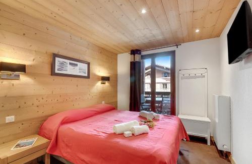 Vallorcine Apartment | l'Ours Bleu B33 ski -in ski -out - Happy Rentals