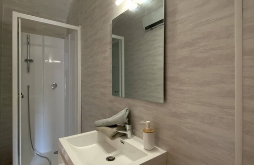Saint-Georges-de-Levejac Bed & Breakfast | L'Oustaliere, Chambre CÉLINE, spa and sauna access
