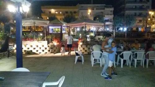 Venetico Marina Apartment | LA BAIA DI NETTUNO Il Gatto e La Volpe