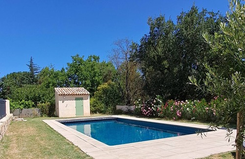 La Tour-d'Aigues Villa | La Bastide Saint Roch - Modern and spacious with a private pool in South Luberon